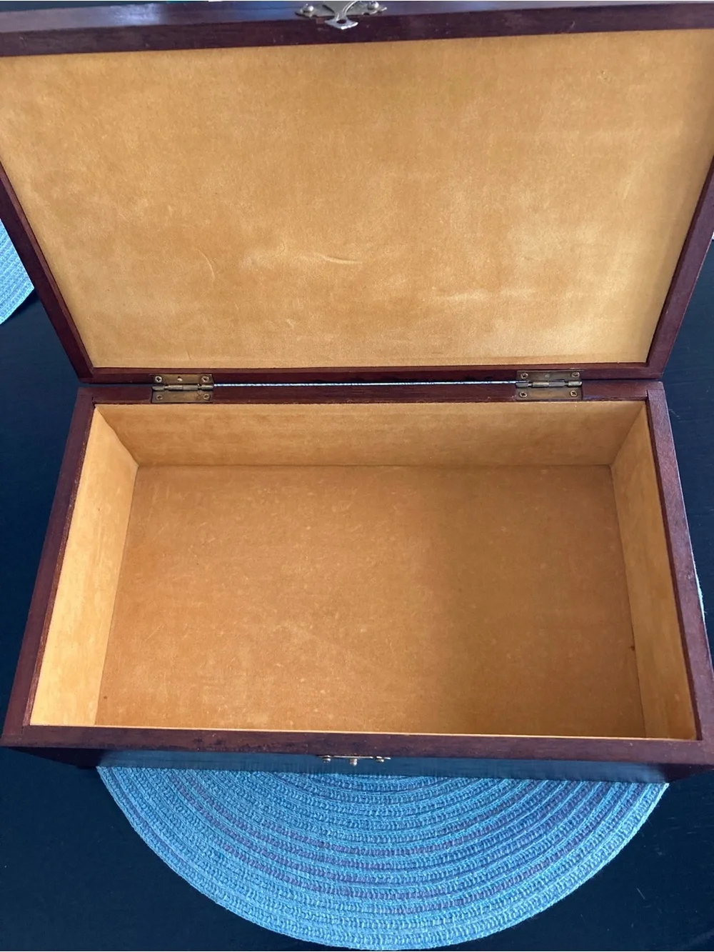 Vintage Wooden Jewelry/Keepsake Box in Dark Brown with Brass Latch